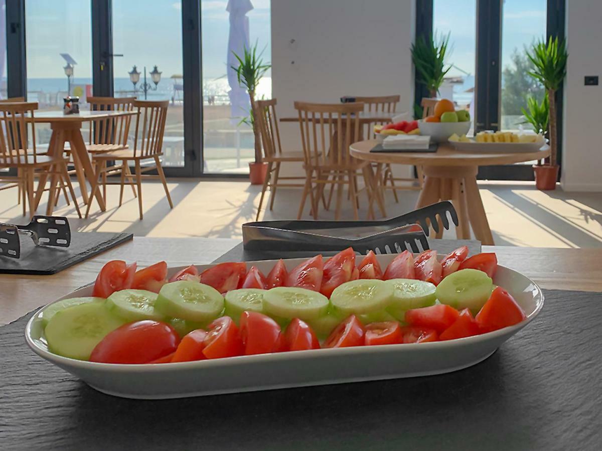 Lemon Cliff Luxury B&B Mamaia Kültér fotó